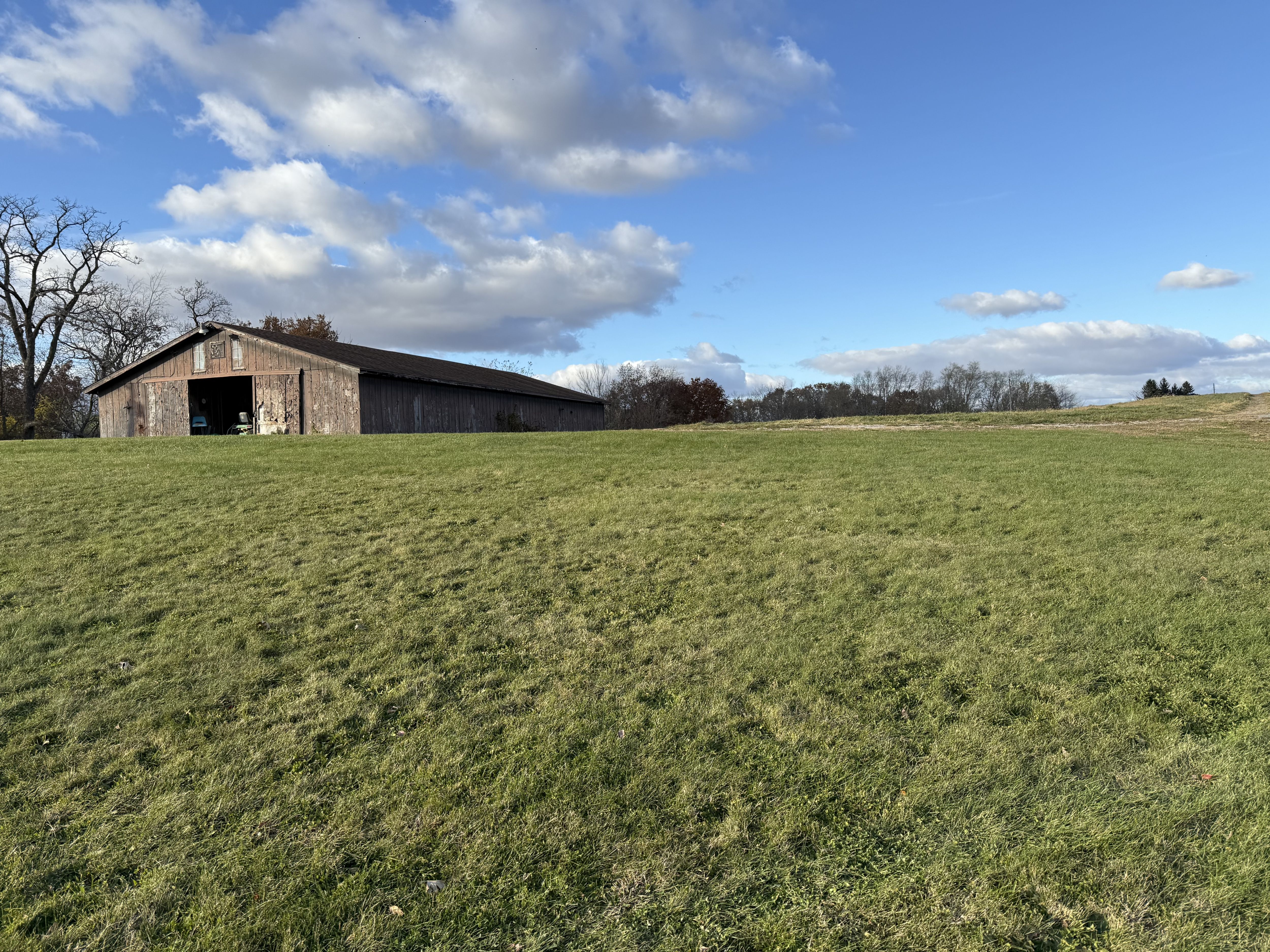 Listing Photo: Photo Nov 09 2025, 3 20 05 PM